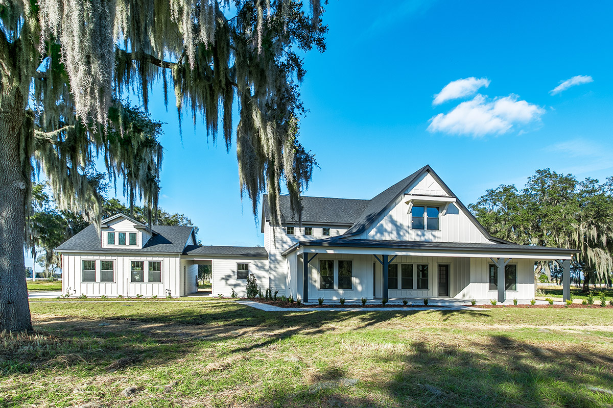 Amazing Country Farm Home in Lithia!